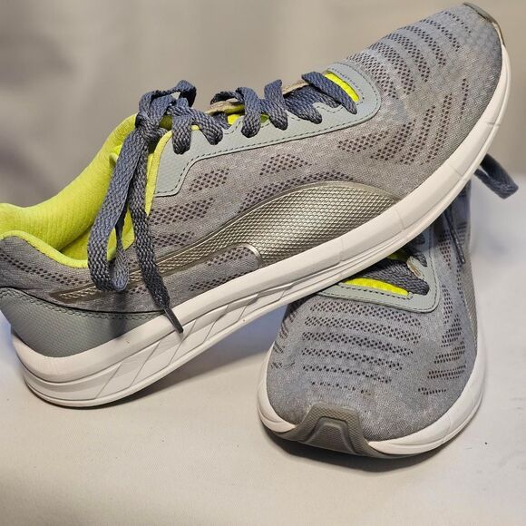 Puma Women's Meteor Cross-Trainer Shoes - Picture 2 of 5